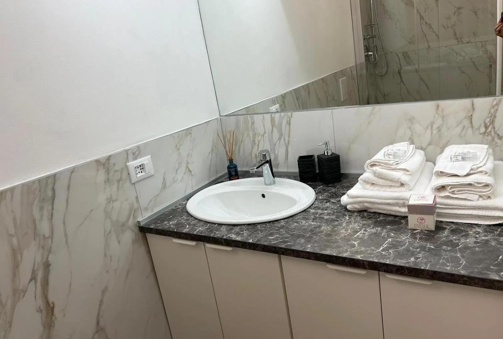 Les Suites Di Parma - Cavour